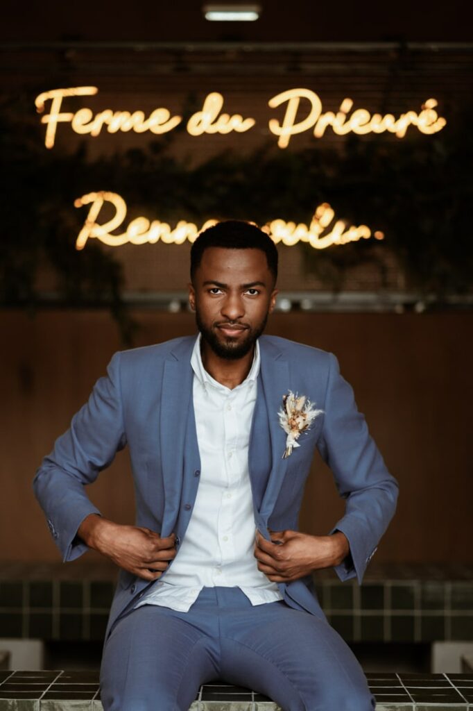 Détails tenue marié