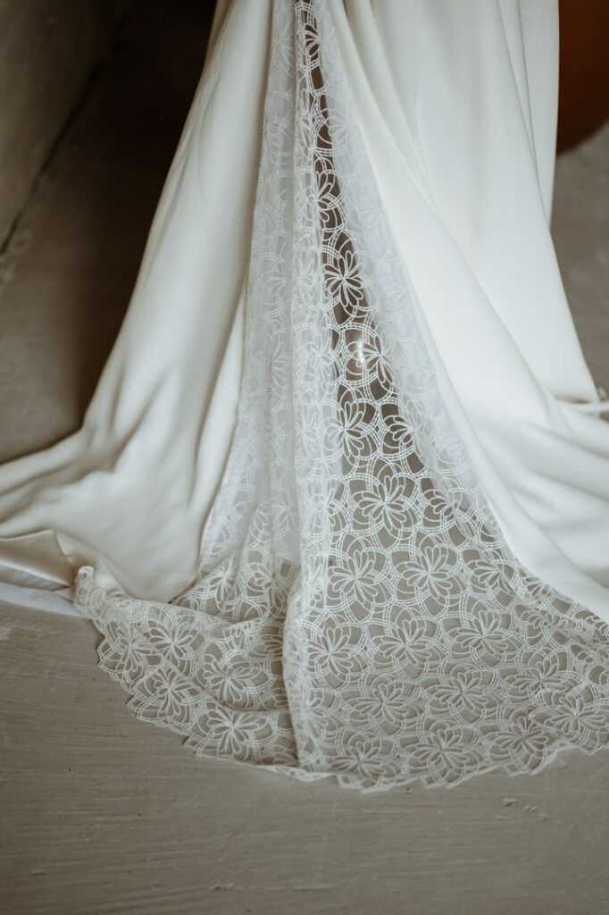 Détails tenue mariée