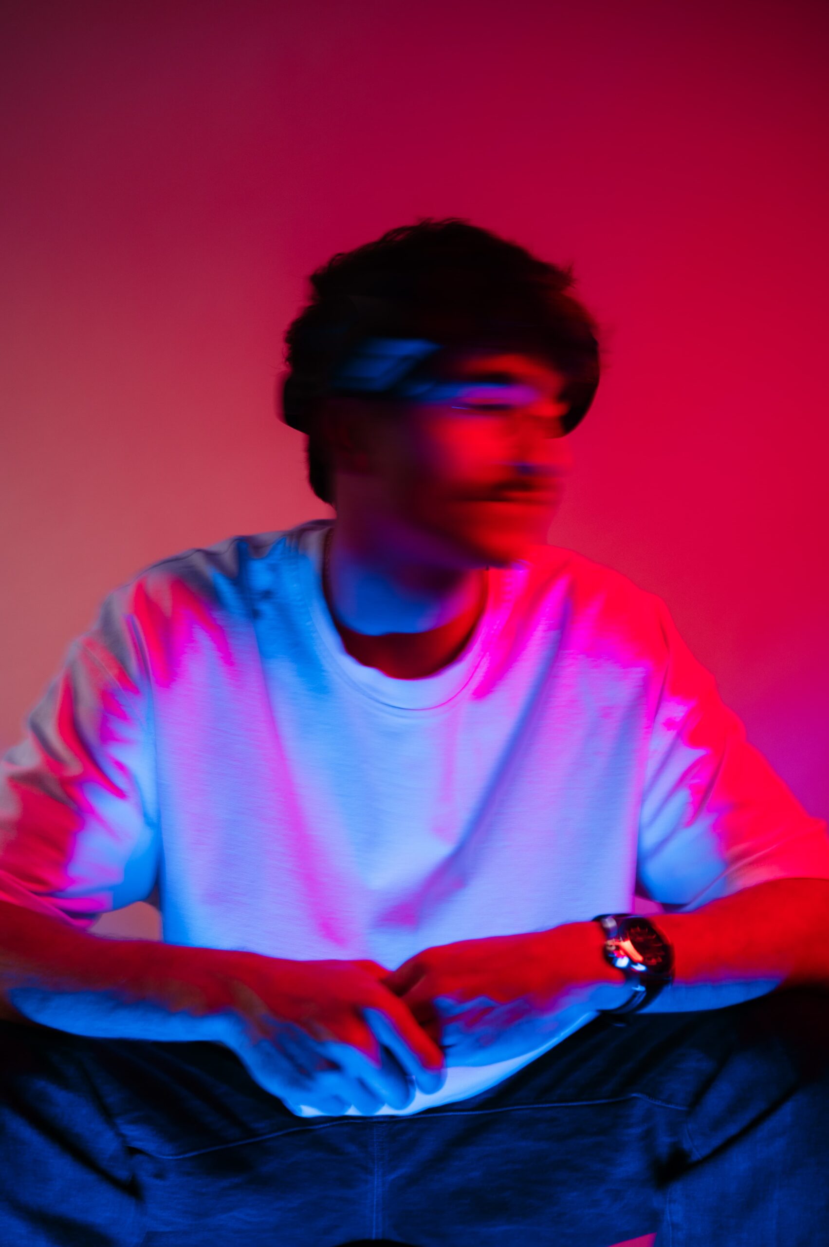 Portrait de DJ lors d'un shooting Impact avec une direction artistique